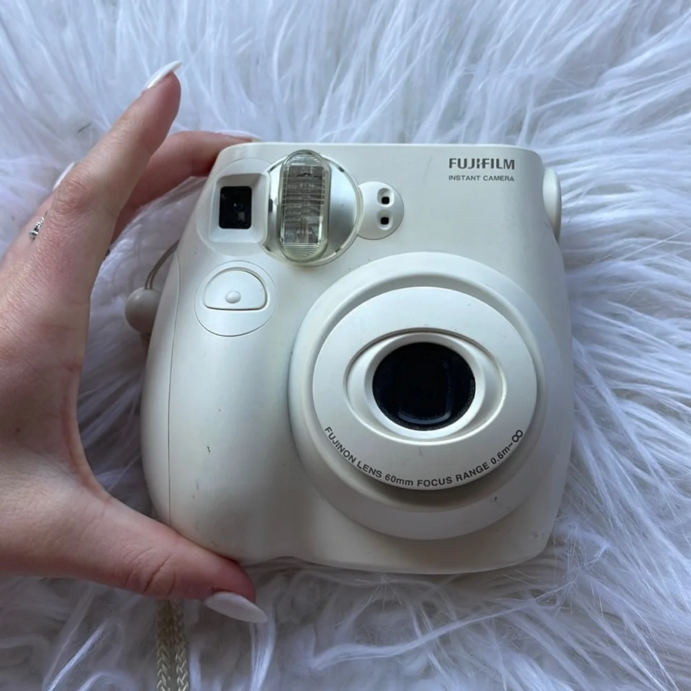 fujifilm instant camera